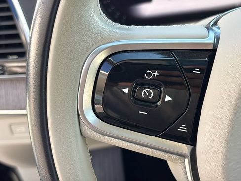 Certified 2023 Volvo XC90 B5 Plus w/ Protection Package Premier AWD/4WD image 16
