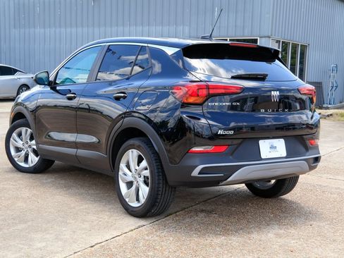 Used 2025 Buick Encore GX Preferred FWD image 2