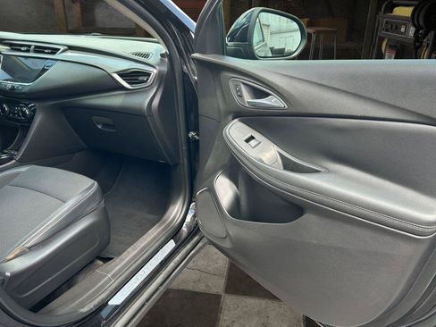 Certified 2021 Buick Encore GX Preferred w/ Cold Weather Comfort Package FWD image 17
