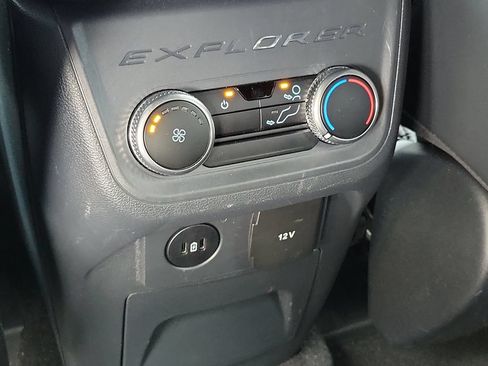 Used 2025 Ford Explorer ST-Line AWD/4WD image 21