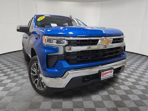 Used 2023 Chevrolet Silverado 1500 LT w/ Protection Package AWD/4WD image 2