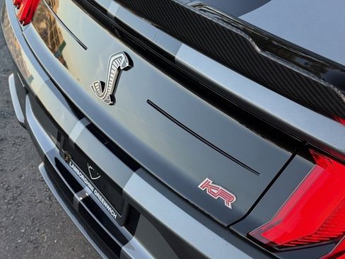 Used 2021 Ford Mustang Shelby GT500 w/ Technology Package image 20