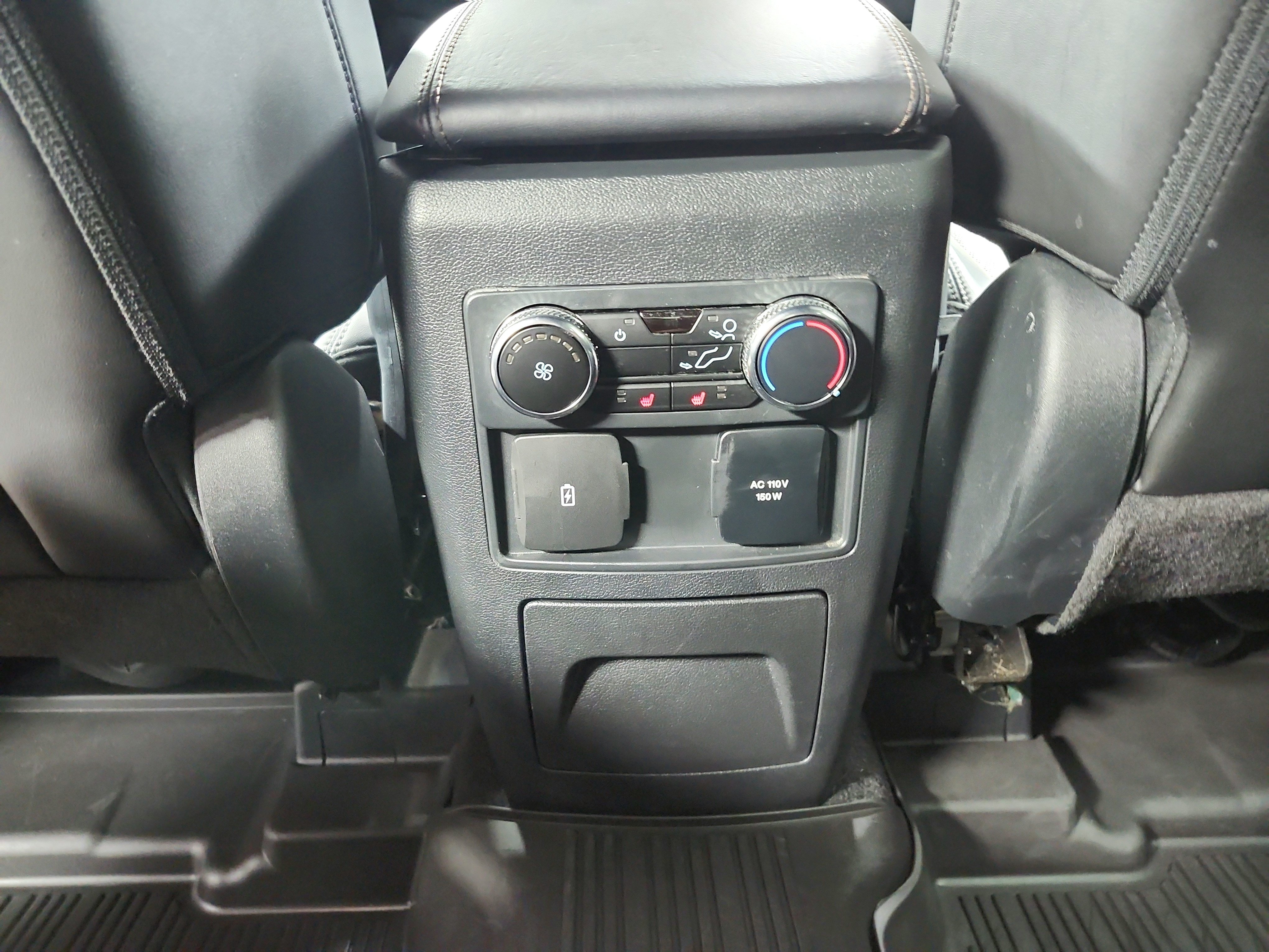 Used 2023 Ford Explorer Platinum w/ Technology Package AWD/4WD image 43