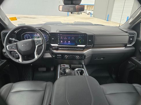 Certified 2023 Chevrolet Silverado 1500 LT Trail Boss w/ Convenience Package II AWD/4WD image 15