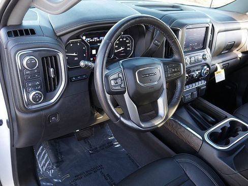 Used 2023 GMC Sierra 3500 Denali w/ Denali Ultimate Package image 11