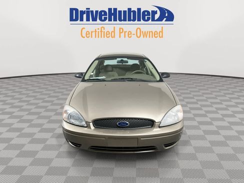 Used 2005 Ford Taurus SE image 3