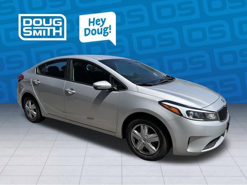 Used 2018 Kia Forte LX FWD image 5