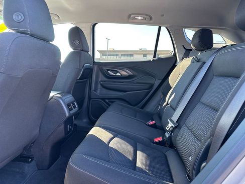 Used 2024 GMC Terrain SLE image 12