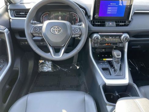 Used 2025 Toyota RAV4 XLE Premium image 24