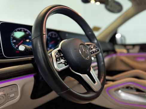 Used 2022 Mercedes-Benz GLS 450 4MATIC image 12