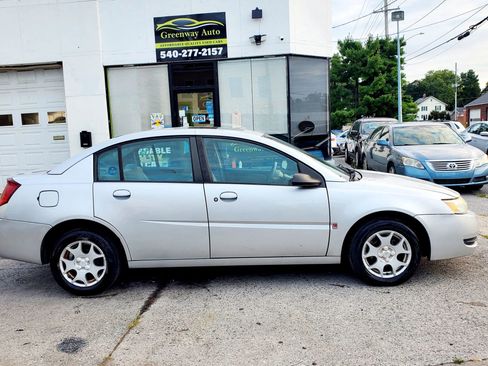 Used 2003 Saturn ION Level 2 w/ Convenience Pkg FWD image 8