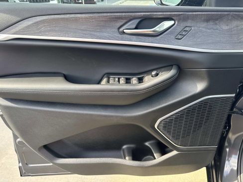 New 2026 Jeep Grand Cherokee Limited w/ Trailer Tow Package image 18