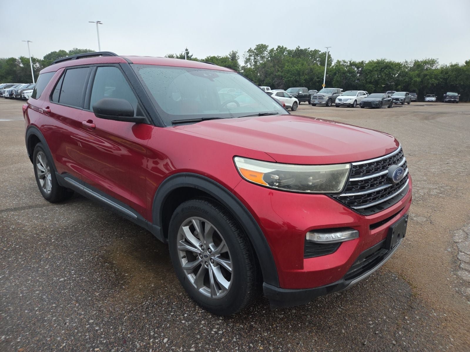 Used 2020 Ford Explorer XLT w/ Equipment Group 202A AWD/4WD image 6