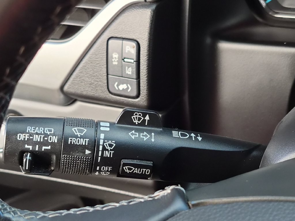 Used 2015 Chevrolet Suburban LT AWD/4WD image 42