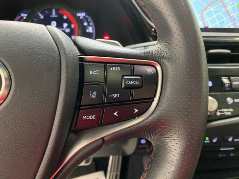 Used 2022 Lexus ES 300h F Sport image 21