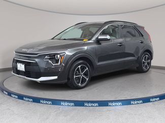 Used 2023 Kia Niro EX FWD video 1