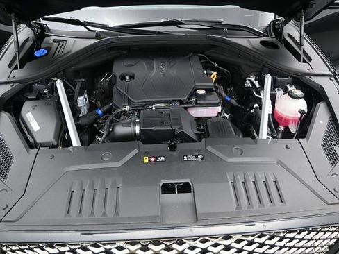 Used 2024 Genesis GV70 2.5T w/ Advanced Package image 17