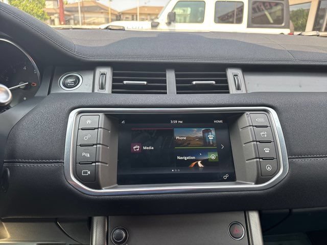 Used 2018 Land Rover Range Rover Evoque SE AWD/4WD image 29