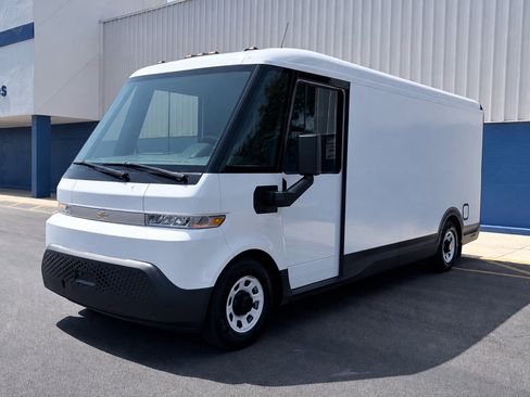 Used 2025 Chevrolet Brightdrop 600 FWD image 2