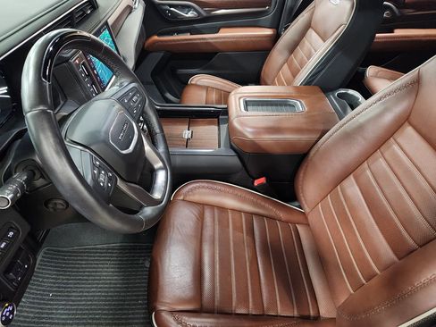 Used 2024 GMC Yukon XL Denali Ultimate AWD/4WD image 31