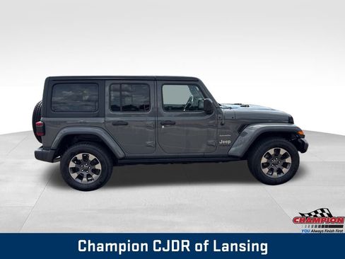 Used 2021 Jeep Wrangler Unlimited Sahara w/ Uconnect 4C Nav & Sound Group image 14