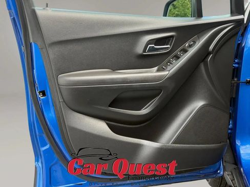 Used 2016 Chevrolet Trax LS w/ LPO, Cargo Package AWD/4WD image 11