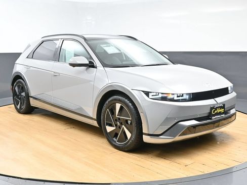 Used 2025 Hyundai Ioniq 5 Limited RWD image 3
