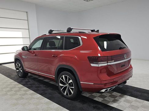 Used 2024 Volkswagen Atlas SEL Premium R-Line AWD/4WD image 5
