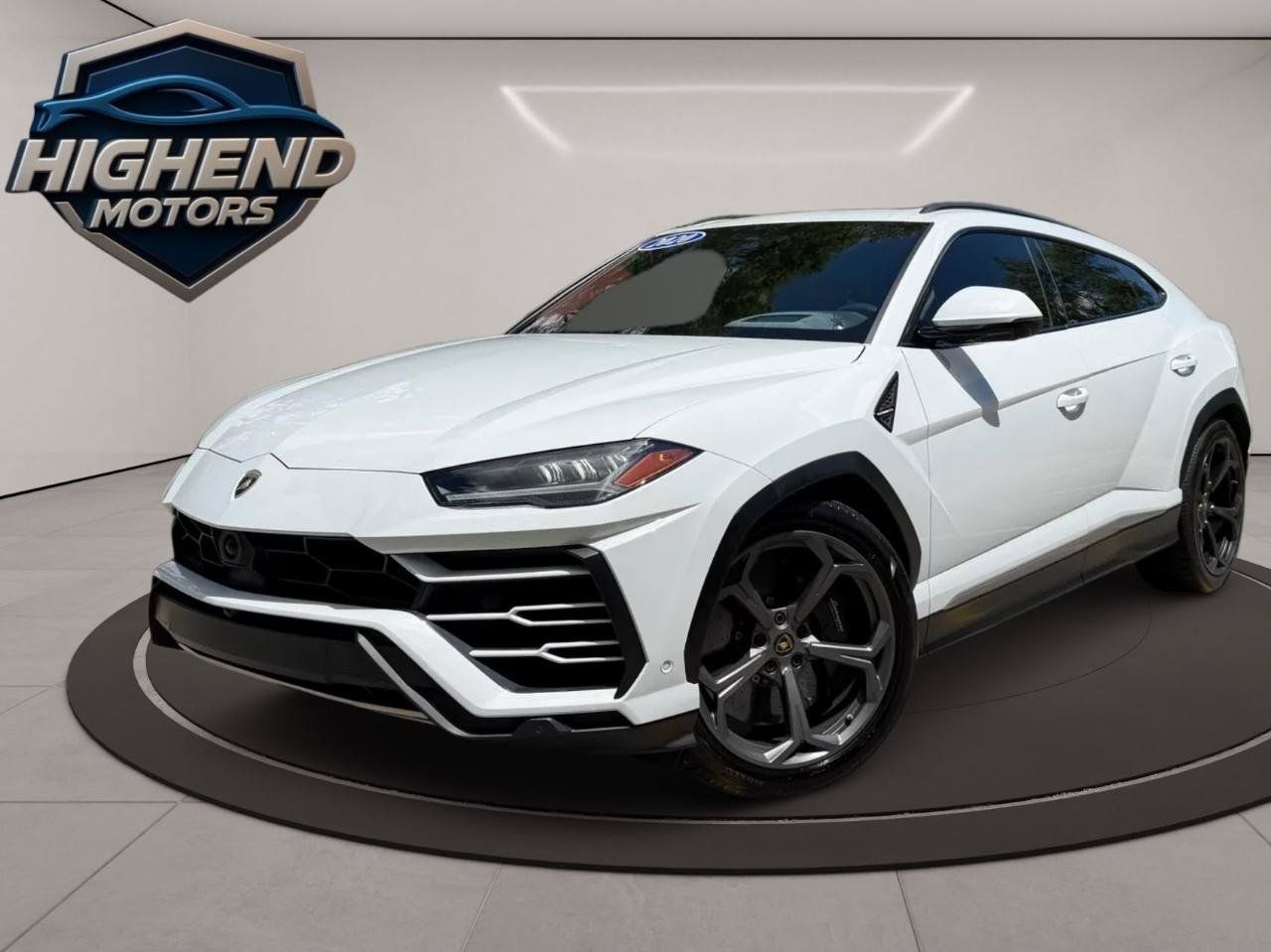 Used 2020 Lamborghini Urus AWD/4WD image 2