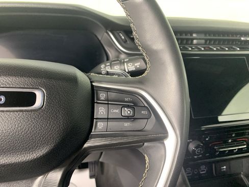 Used 2023 Jeep Grand Cherokee L Laredo image 21