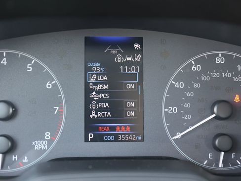 Used 2023 Toyota Corolla LE w/ LE Convenience Package FWD image 39