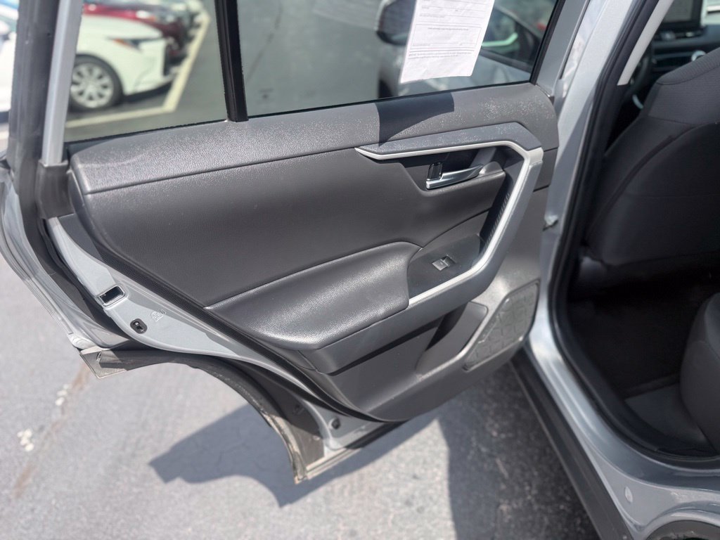 Certified 2025 Toyota RAV4 XLE AWD/4WD image 15
