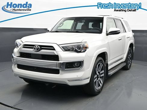 Used 2024 Toyota 4Runner Limited AWD/4WD image 4