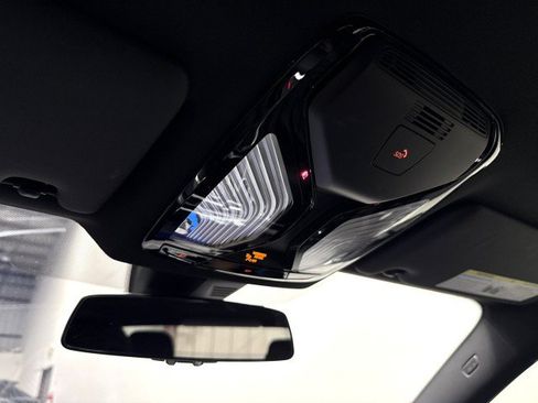 Used 2024 BMW M2 w/ Lighting Package RWD image 25