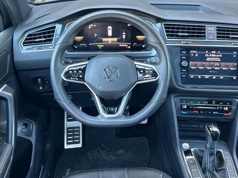Certified 2024 Volkswagen Tiguan SE R-Line image 14