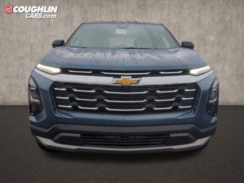 New 2026 Chevrolet Equinox LT w/ Convenience Package II image 2