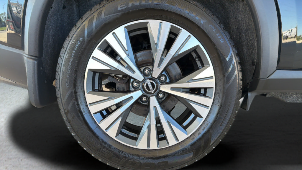 Certified 2023 Nissan Rogue SV AWD/4WD image 8