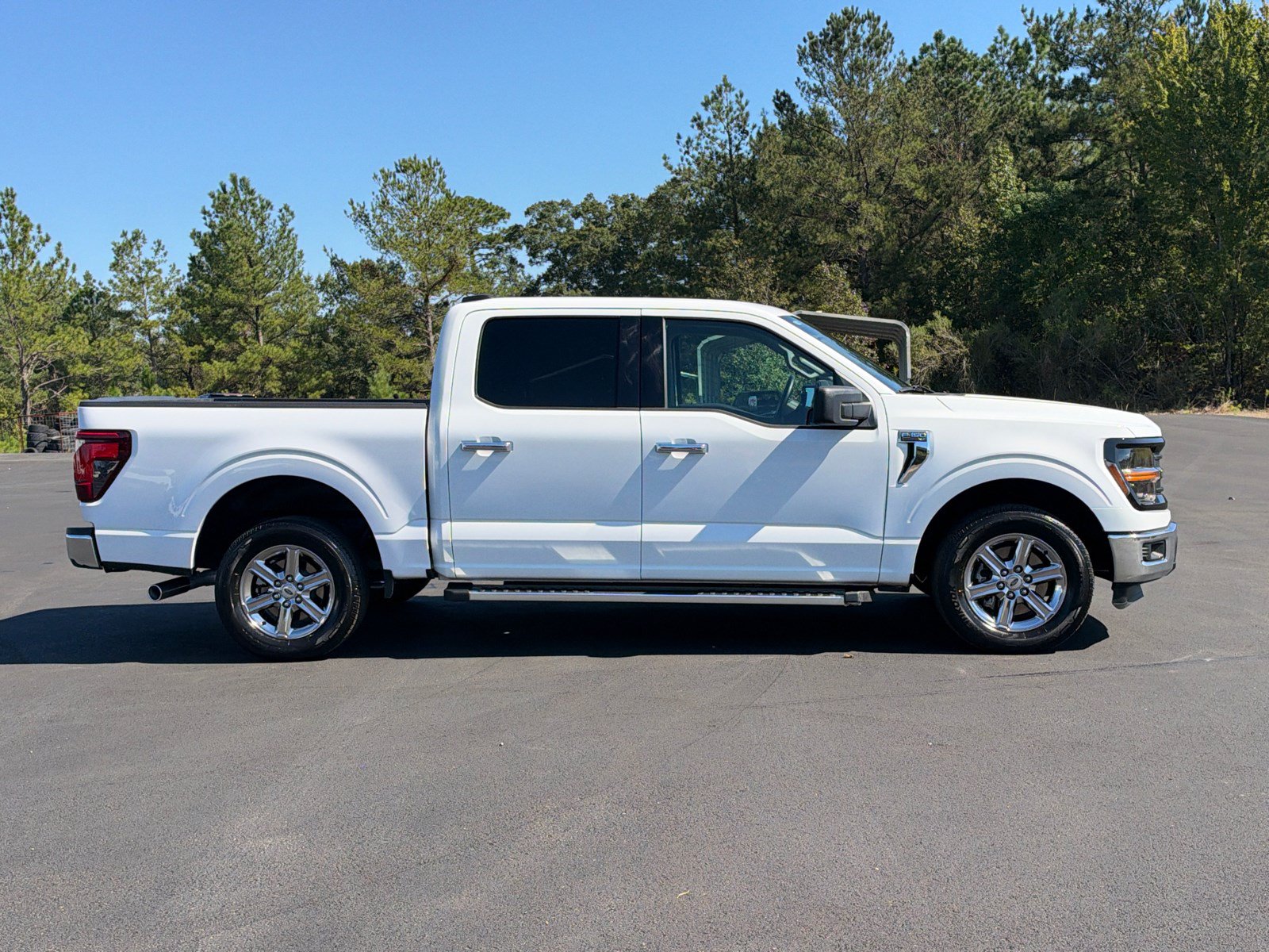 Used 2025 Ford F150 XLT w/ Equipment Group 301A Standard RWD image 4