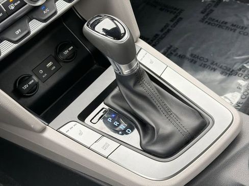 Used 2020 Hyundai Elantra Value Edition w/ Cargo Package (C1) image 22