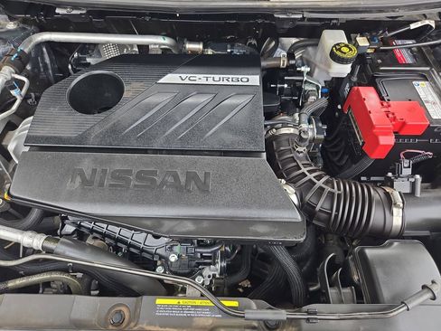 Used 2024 Nissan Rogue SV image 30