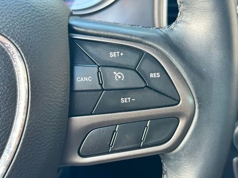 Used 2020 Dodge Charger SXT w/ Plus Group image 17