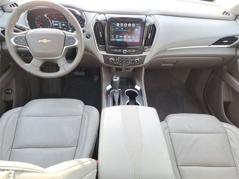Used 2018 Chevrolet Traverse Premier image 10
