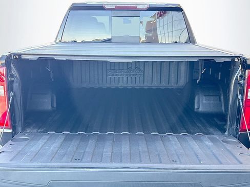 Used 2021 Chevrolet Silverado 1500 High Country w/ Safety Package II AWD/4WD image 27