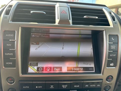 Used 2015 Lexus GX 460 w/ Premium Package image 20