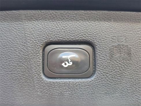 Certified 2024 Ford Edge SEL w/ Convenience Package image 35