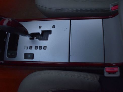 Used 2006 Hyundai Azera SE image 30