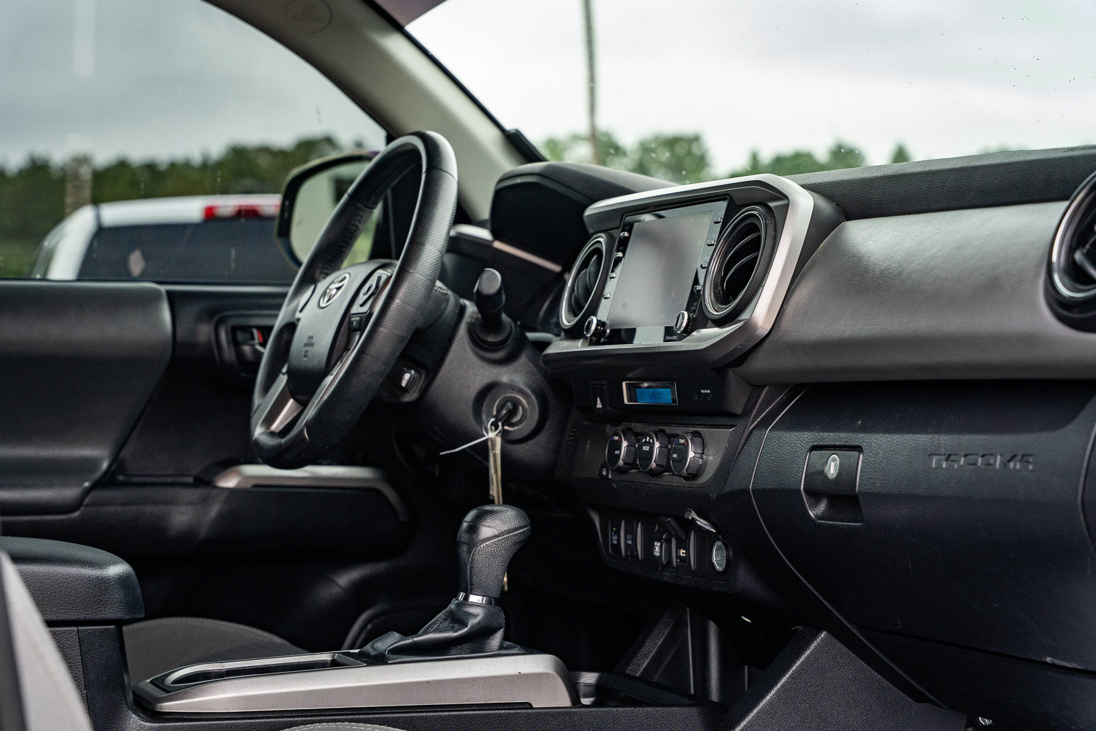 Used 2022 Toyota Tacoma SR5 w/ Technology Package RWD image 13