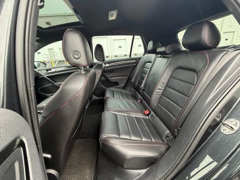 Used 2017 Volkswagen GTI SE FWD image 15