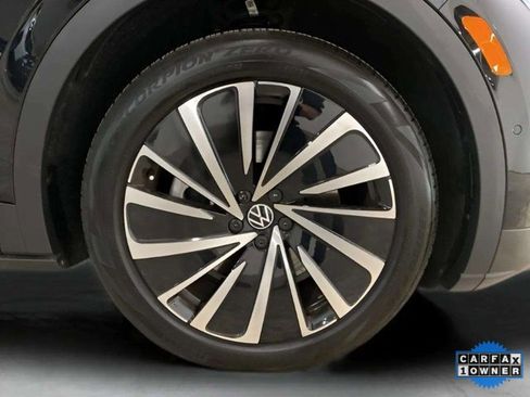 Used 2023 Volkswagen ID.4 Pro S Plus image 31