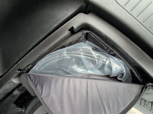 Used 2022 Jeep Grand Cherokee Limited 4xe image 18